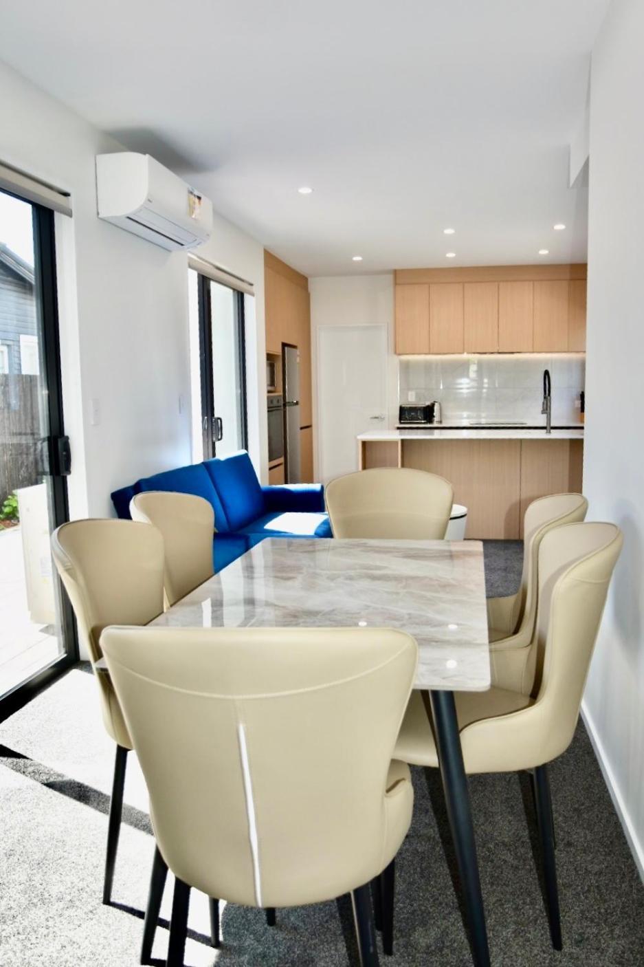 Brand New Close To Cbd 3 Bed 3 Bath With Garage Κράισττσερτς Εξωτερικό φωτογραφία